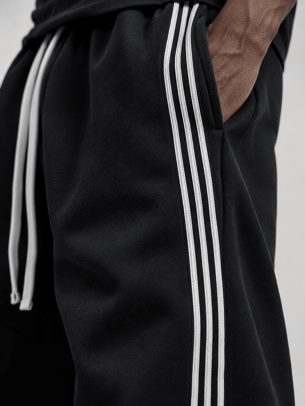 Striped Fleece Pants - Vanguard Athletics
